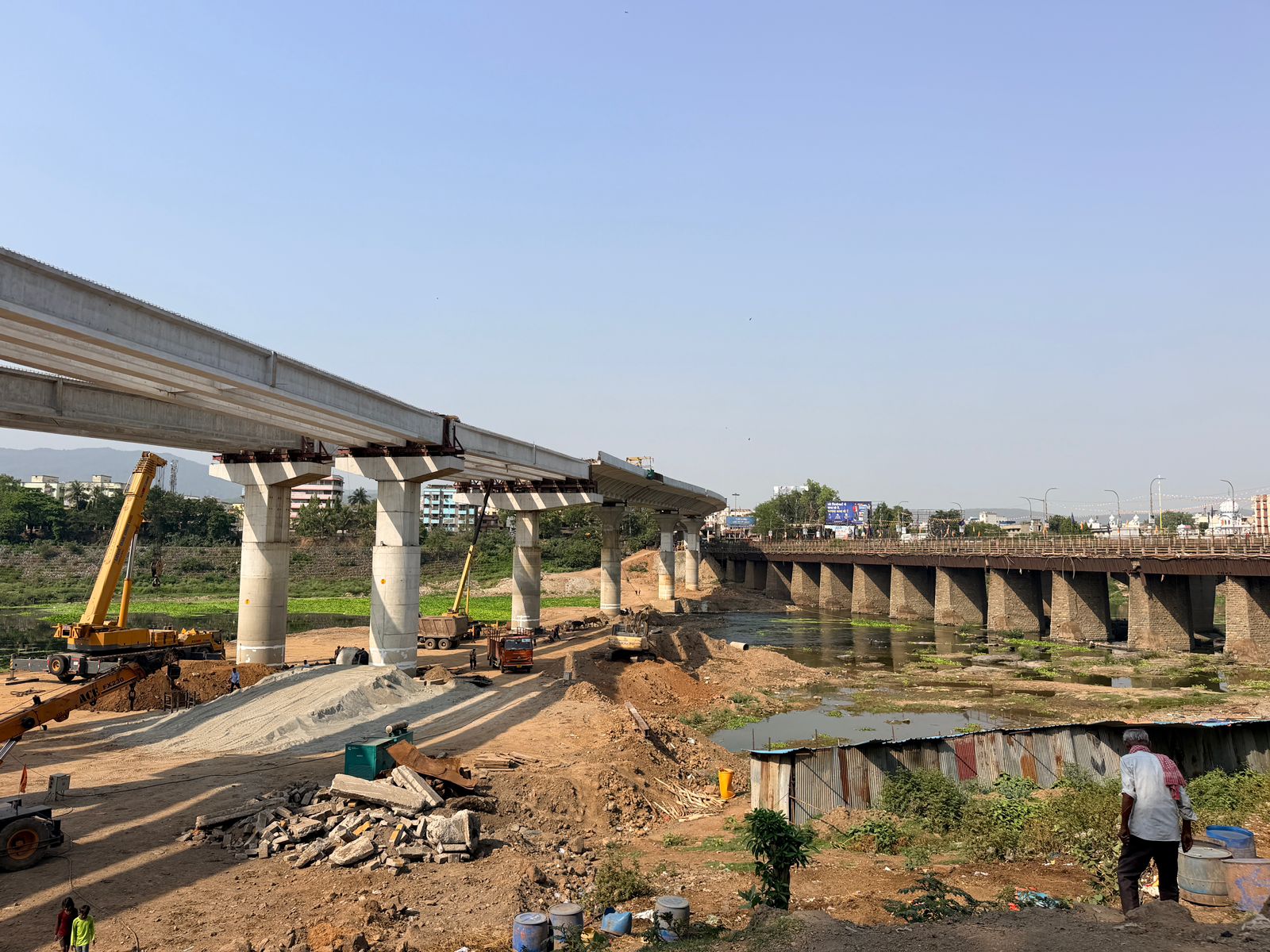 मानगो फ्लाईओव के बनने का लोग कर रहे है इंतज़ार, जाम से राहत का एक ही विकल्प है फ्लाईओवर